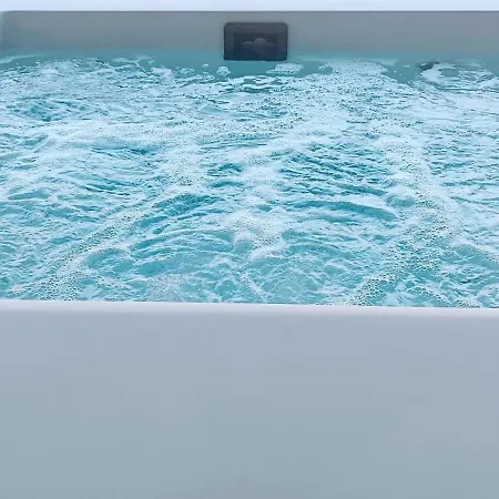 فيلة Island Magic - Seaview With Jacuzzi Pool أمبيلاس