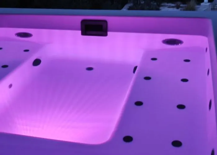 Island Magic - Seaview With Jacuzzi Pool فيلة